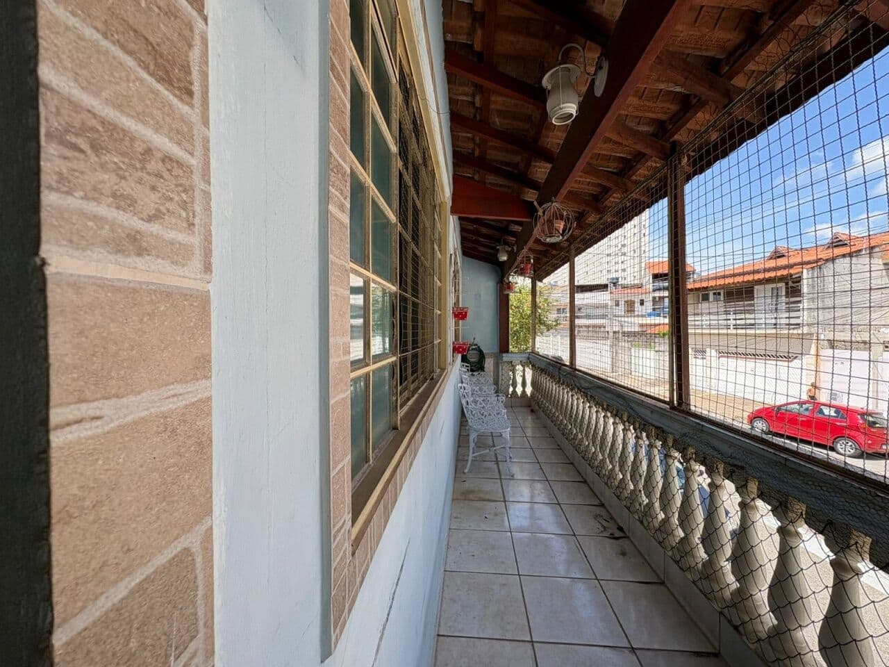 Terreno com duas casas à venda - Continental II/ 3 dorms 2 banheiros 3 vagas