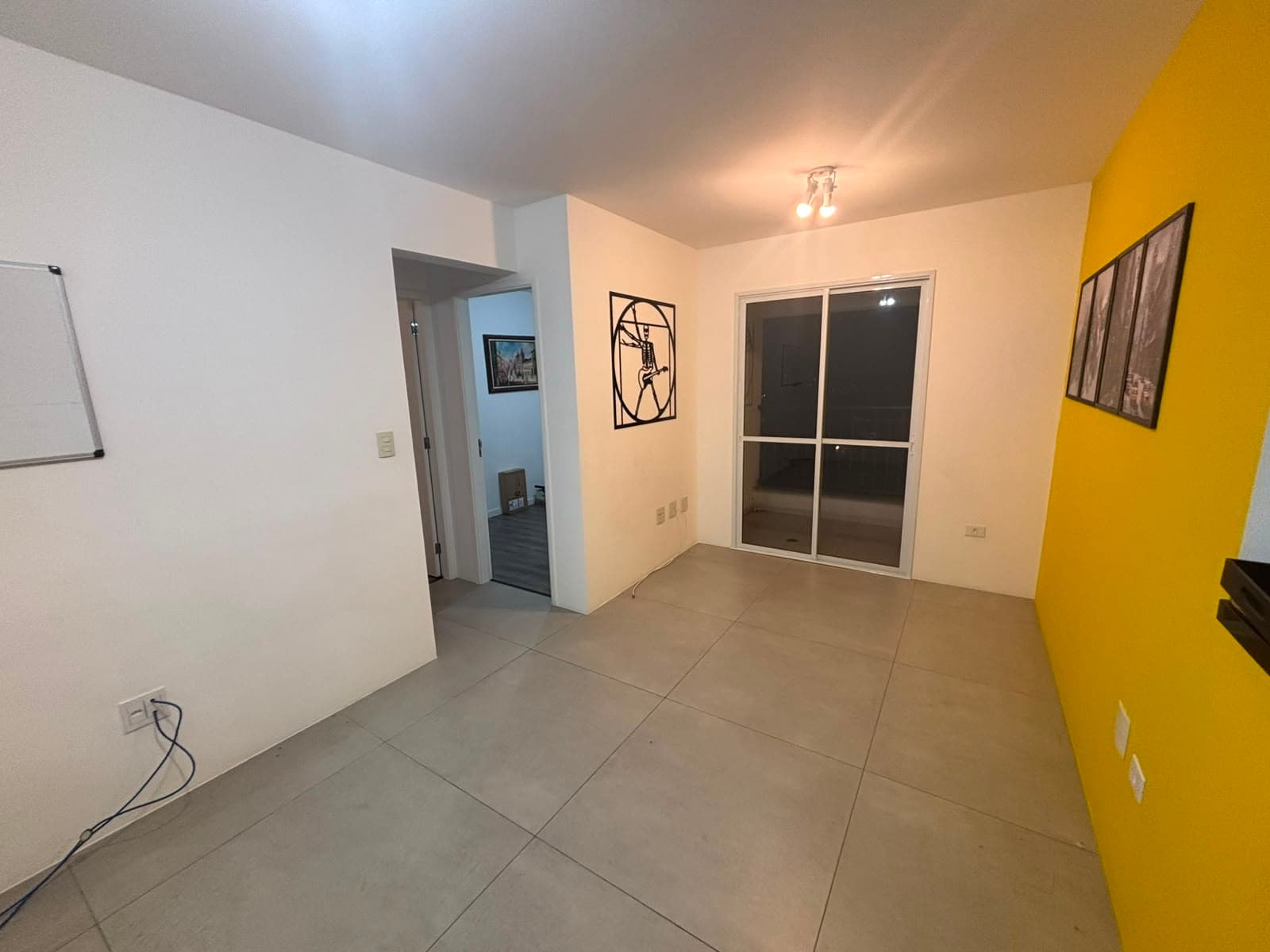 Apartamento de 2 dormitórios à venda no Picanço