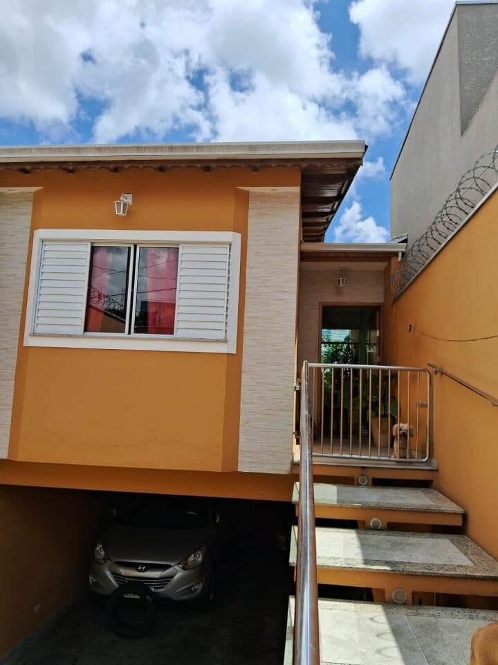 Sobrado de 3 dormitórios (1 suíte) 3 banheiros 2 vagas à venda - Bonsucesso