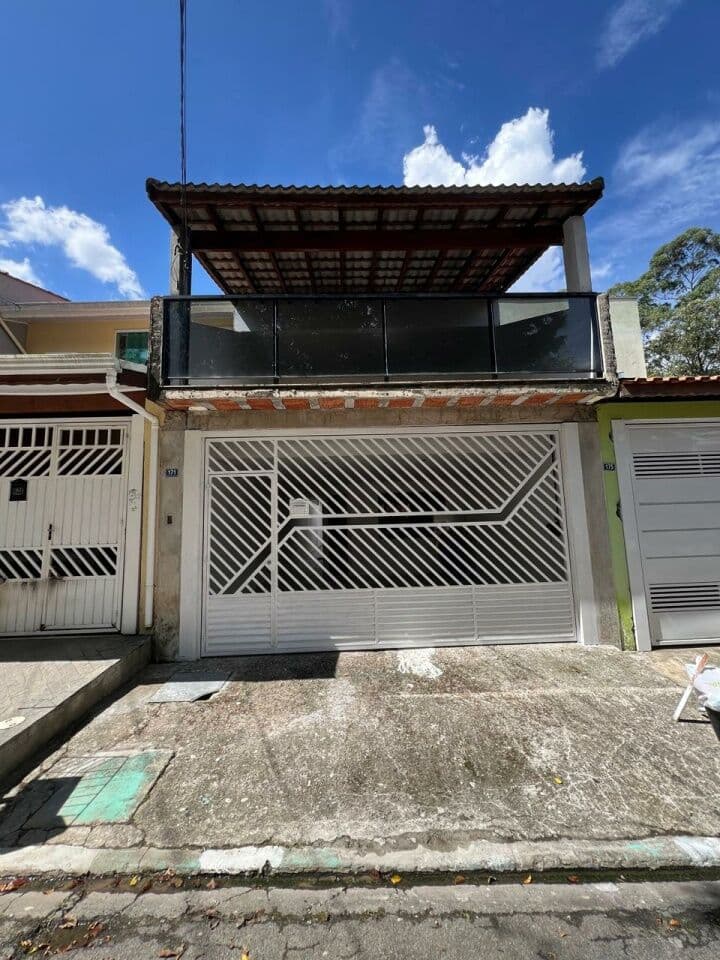 Sobrado novo em Guarulhos - 3 dormitórios 2 vagas, 207m²