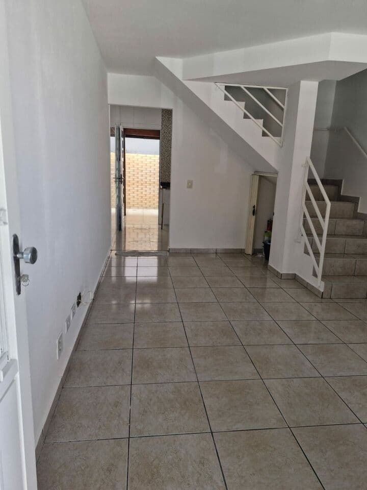 Casa de condomínio com 2 dormitórios 2 banheiros à venda - Jardim Adriana