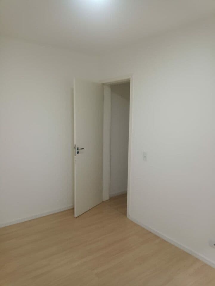 CONDOMINIO VILLA DI CAPRI/ 2 DORM 1 VAGA COBERTA
