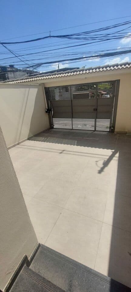 SOBRADO VILA BARROS/ 3 DORM 3 SUITE COM 2 VARANDAS / 2 VAGAS