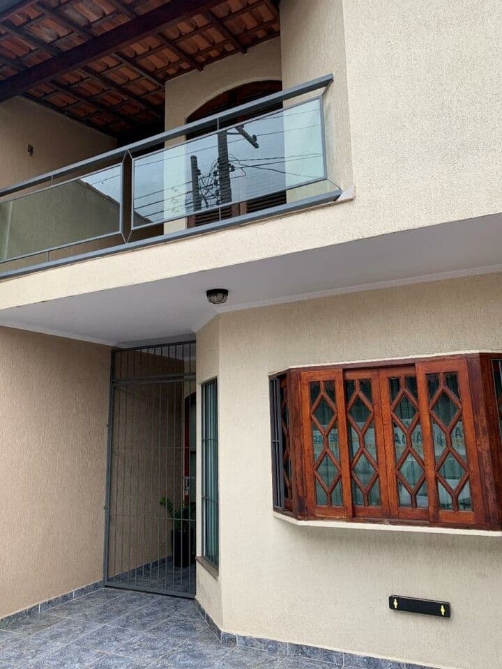 Sobrado de 3 dormitórios (1 suíte) e 2 vagas à venda na Vila Fátima