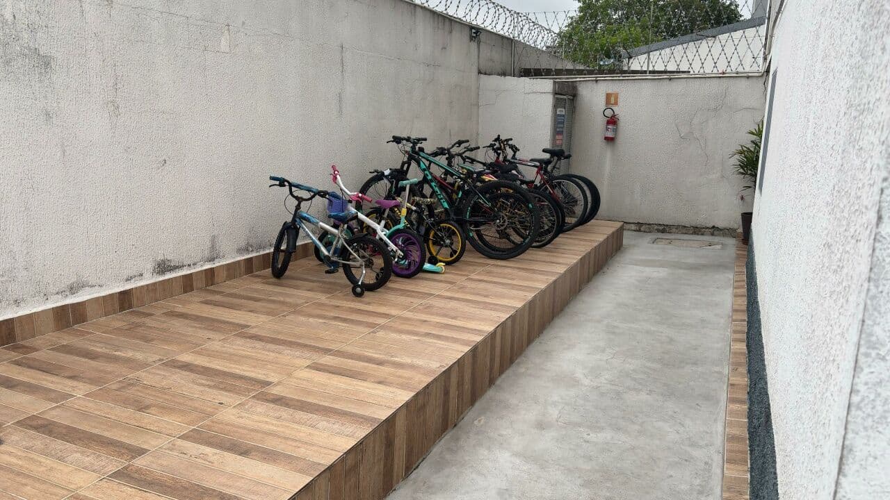 Apartamento térreo tipo garden à Venda, 2 dormitórios - Vila Galvão