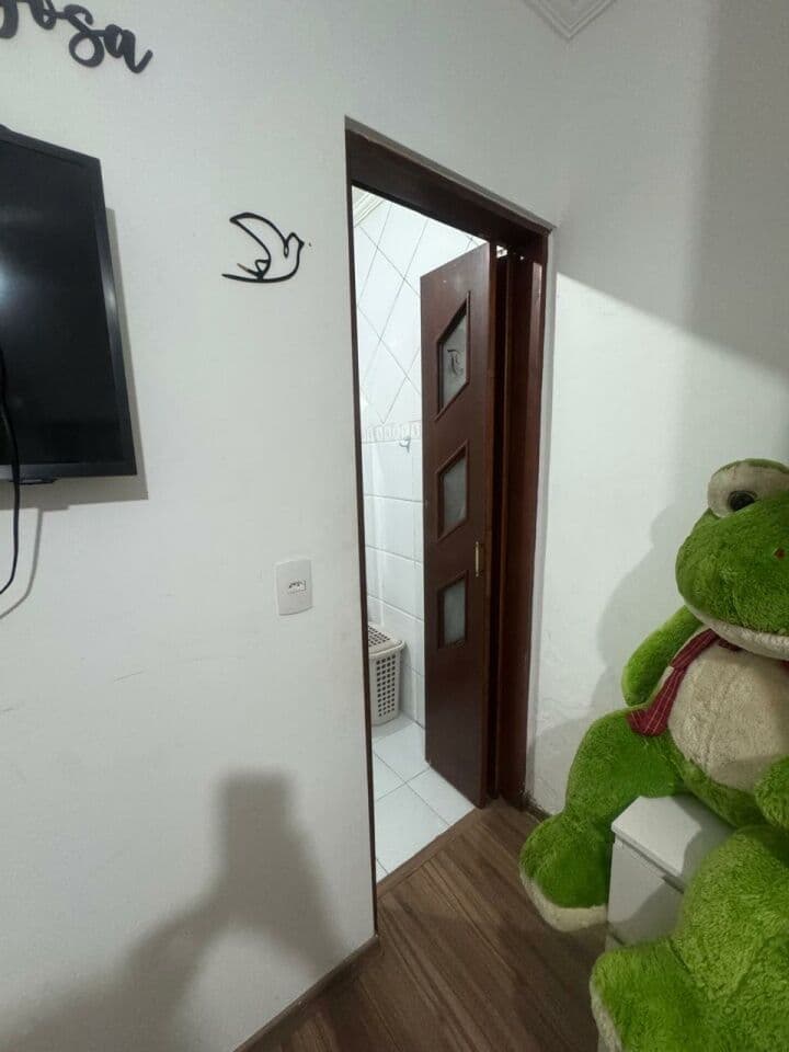 SOBRADO JD PINHAL/ 2 DORM 2 SUITES 2 VAGAS