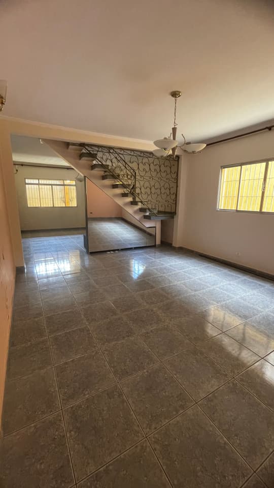 Sobrado 3 dorm 2 suites 1 banheiro à Venda | jd Santa Emília - Guarulhos
