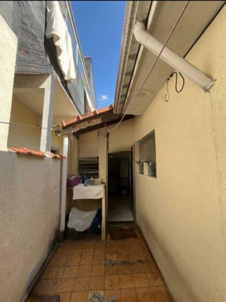 SOBRADO GOPOUVA/ 2 DORM 2 VAGAS 1 BANHEIRO 1 SALA
