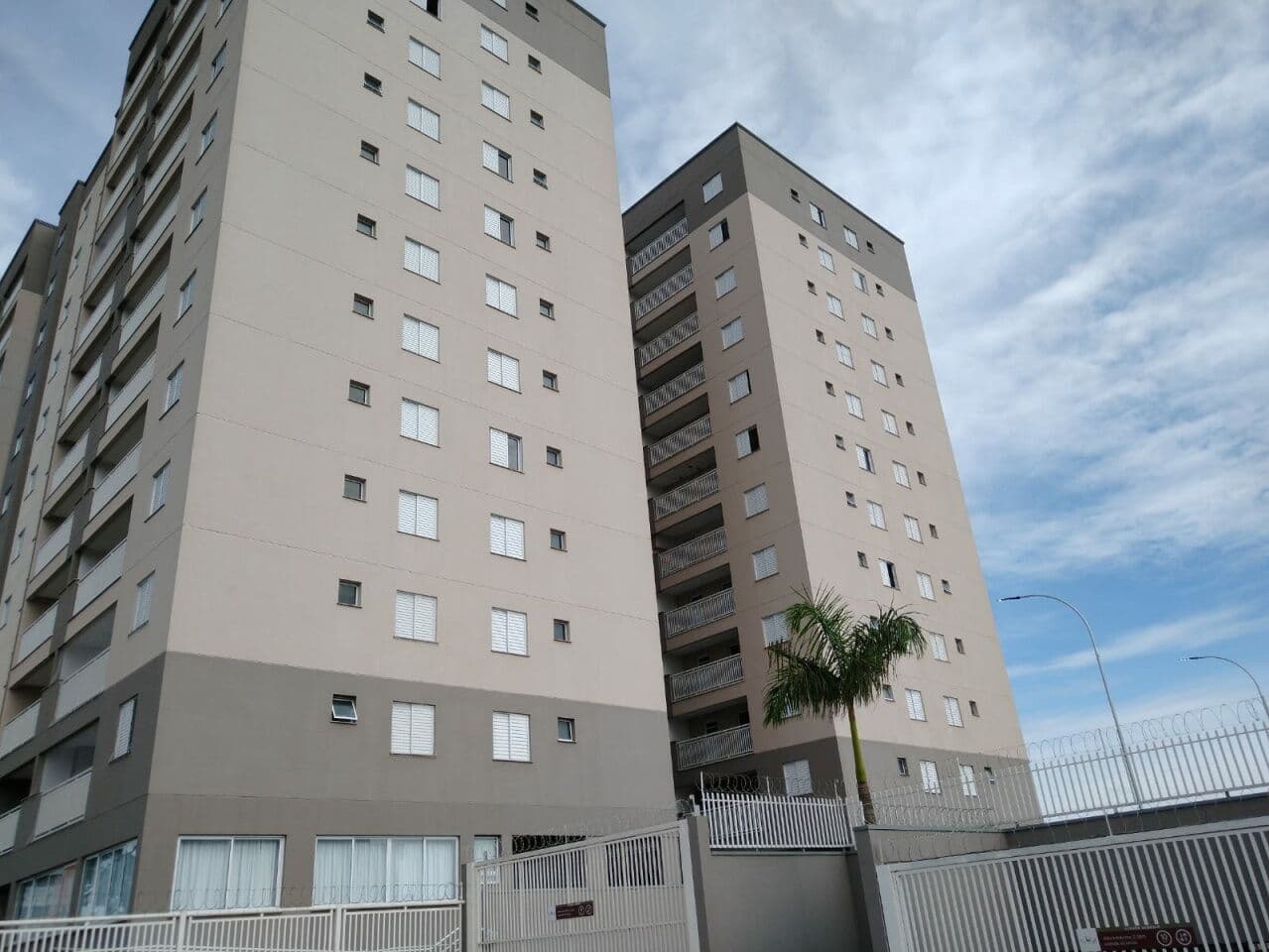 CONDOMINIO VENEZZA / 2 DORM 1 VAGA 1 BANHEIRO